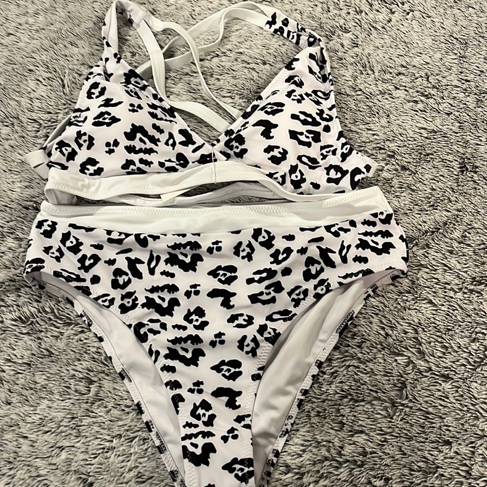 Beachsissi White And Black Leopard Print Bikini Set Sz XL